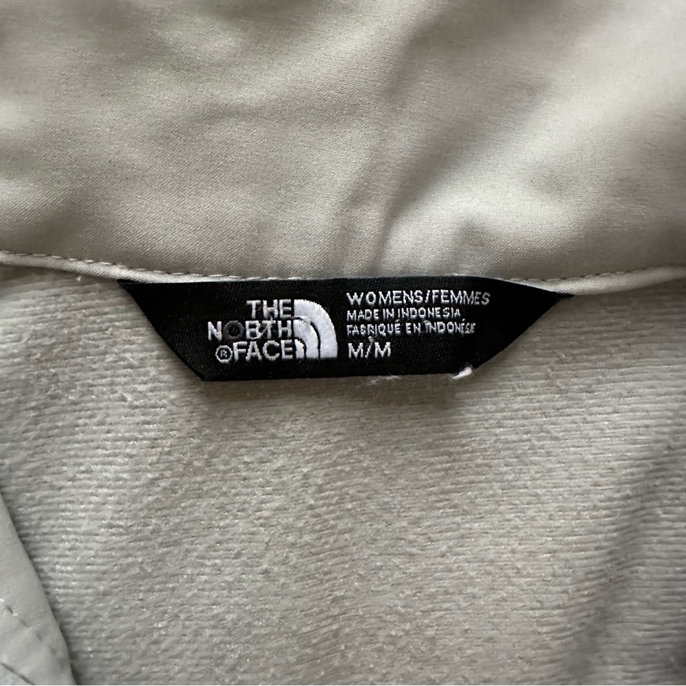 The North Face Women's Parkslope Jacket, High Rise Grey - CP5C size medium - Picture 3 of 12